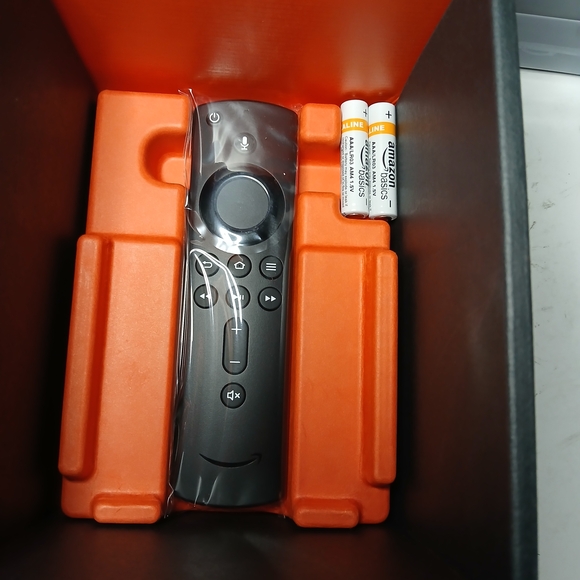 Amazon Fire TV Cube with Alexa - Picture 6 of 9